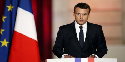 Macron: Me li Derya Spî xeta sor danî pêş Tirkîyê