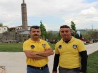 Amed: Li gor qeyyûm kurdî jî zimanê xerîb e!