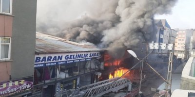 Li Wanê agir bi Bazara Rûs ket: Gelek dikan şewitîn