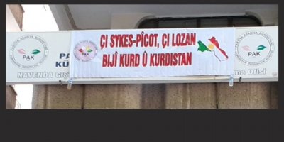 Ji PAKê ve bi minasebeta 98 saliya Peymana Lozanê pankarta “Bijî Kurd û Kurdistan”