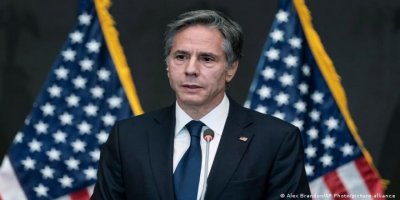 Antony Blinken gefê li Îranê dixwe