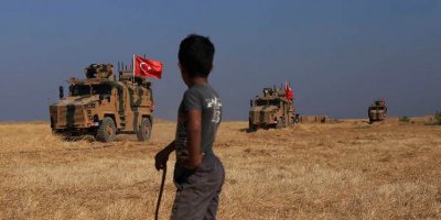 Sûriye: Divê hêzên dagirker ên Amerîka û Tirkiyê vekişin