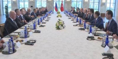 Tirkiye bo operasyona ser Rojavayê Kurdistanê hewl dide Rûsyayê razî bike