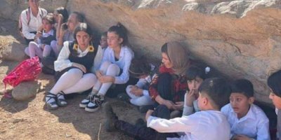 PENa Kurd: Îran dixwaze tola serhildana xelkê Îranê ji Kurdan hilîne