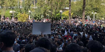 Sendîkayên Mamostayên Îranê bang li xwendekaran dike: Bikevin grevê