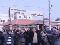 Tirkiye navenda Efrînê topbaran dike!