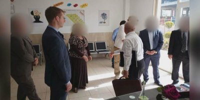 Duhok: Mamosteyekî Brîtanî destdirêjî li 131 xortan kiriye