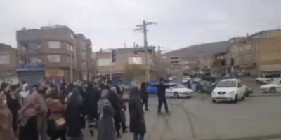 Xelkê bajarê Bokanê carek din derketin qadan