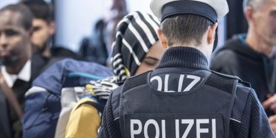 Almanyayê nêzîkî 13 hezar penaber dersînor kirine