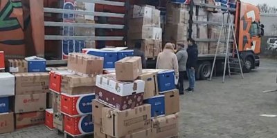 Kurdên diyasporayê bo qurbaniyên erdhejê kampîna alîkariyê dane destpêkirin