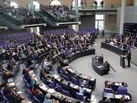 Meclîsa Elmanyayê: Divê Tirkiye êrîşên xwe bisekinîne