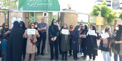 Kombûna nerizayetiya mamosteyên dibistanê li piraniya bajarên Kurdiastan û Îranê bi rê ve çû