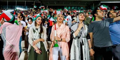 Li Îranê dê êdî jin bikaribin bikevine yarîgehan