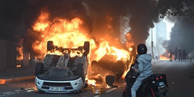 Li Fransayê di xwepêşandanan de 1311 kes hatin desteserkirin