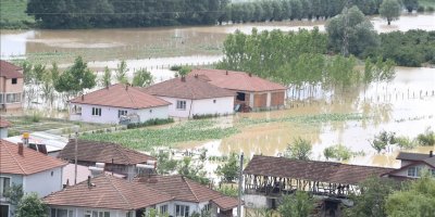 Li Duzceyê lehiyê gundekî Kurdan da ber xwe: Içmeler ev 3 roj in di bin avê de ye