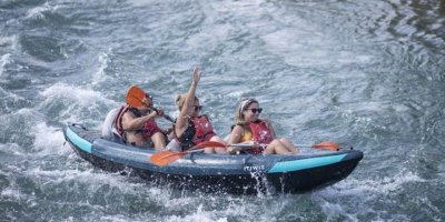 Tûrên kanoyê li ser Çemê Munzurê: Geştyar hemû xweşikahiyên çem dibînin