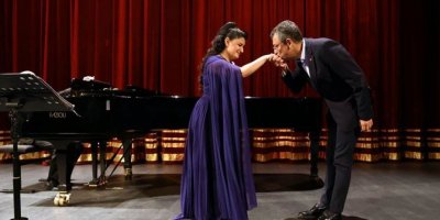 Ozgur Ozel li ser maçkirina destê hunermenda Kurd Pervîn Çakarê daxuyanî da