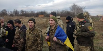 Ûkrayna û Rûsya dîlan bi hev guhertin: Bi temamî 472 leşker serbest berdan