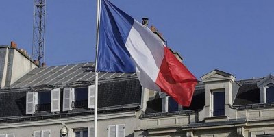 Fransa: Em li gel Herêma Kurdistanê ne