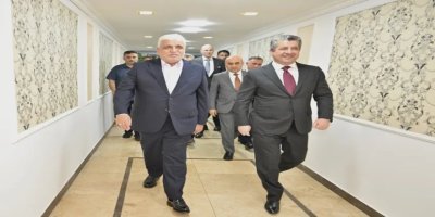 Serokwezîrê Kurdistanê Barzanî bi Falih Feyyaz û gelek kesên din re li Bexdayê hevdîtinan kir