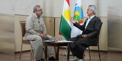 Mistefa Hicrî: Hewce ye ku xelkê Îranê bi xwe, xwe bihêz bikin û li benda ti aliyekê nebin ku bên û wan rizgar bikin