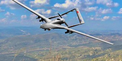 Droneke Tirkiyeyê radyoya “Kobanî FM” bombebaran kir