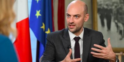 Wezîrê derve yê Fransayê, divê rola Kurdan di Sûrîyeya nû de hebe