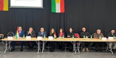 ALMANYA- Rewşenbîrên Kurd banga yekrêziyê li partiyên Rojavayê Kurdistanê kir