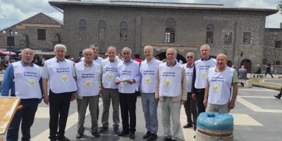 Venga keyeyanê kurdan: Domananê xo dersê kurdkî rê qeyd bikerê