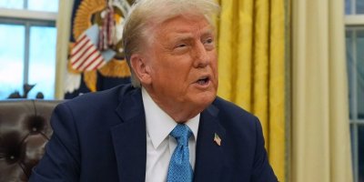 Trump: Amerîkî dikarin Encamên 'Şerê Bazirganî bi Meksîka, Kanada û Çînê re' hîs bikin