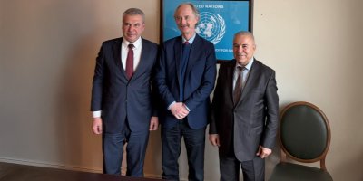 Şandeke ENKSê û Nûnerê NY rewşa Sûriyeyê gotûbêj dikin