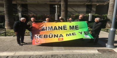 HAK-PAR, PSK û PWKyê Li Îzmîrê, Li Qada Konakê Roja Zimanê Dayikê ya Cîhanî Pîroz Kirin