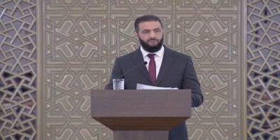 Ehmed Şer: Em hişyariyê didin hemû kesên ku yekîtiya Sûriyeyê dixin metirsiyê