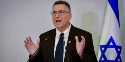 Wezîrê Derve yê Îsraîlê: Hikûmeta Şer’a ziyanê digihîne Kurdan û ji Elewiyan tolê hiltîne