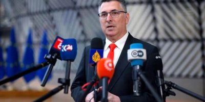 Gideon Saar: Sûriye tenê bi federasyonê aram dibe