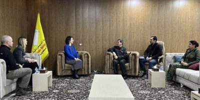 Şandeyeke bilind a Brîtanyayê çû Rojavayê Kurdistanê