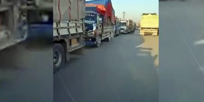 Karwaneke mezin a erebên Sûriyê ji Efrînê derket