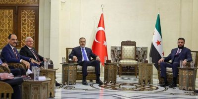 ŞAM - Hakan Fîdan û şandeya pê re bi Ehmed Şer re civiyan