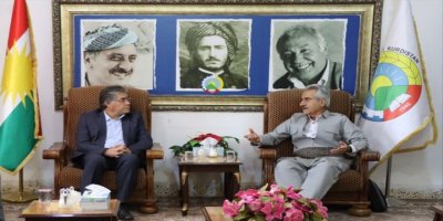 Mistefa Hîcrî û Mustafa Ozçelîk peyamên pîrozkirina newrozê ji hev re şandin