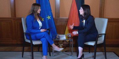 Baerbockê ji Rûdawê re got: Girîng e ku Kurd biryareke hevbeş bidin