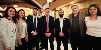 Wezîrê Tenduristiyê yê Brîtanya bi bijîşkên Rojavayê Kurdistanê re civiya