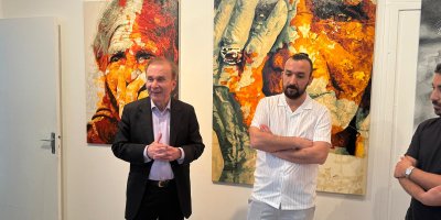 Li Parîsê Pêşangeya Wêneyan