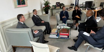 Fermangeha Peywendiyên Derve pêşwaziya biryara Seroka Şaredariya Parîsê bo rêzgirtina li Pêşmergeyan dike