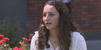 Viyan Hesen: Kurdî bi her awayî qedexe bû lê niha bi her awayî bûye zimanê jiyanê