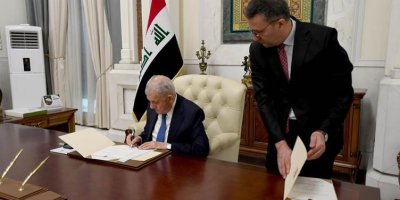 Serokkomarê Îraqê yasaya parêzgehbûna Helebceyê îmze kir