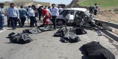 Li Kirmaşanê du otomobîl li hev qelibîn: 8 mirî