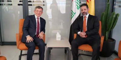 Qubad Talabanî li Silêmaniyê bi Ahmet Davutoğlu re hevdîtin kir