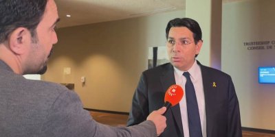 Amerîka cezayên li ser Sûriyeyê radike: Bertekên cuda hene