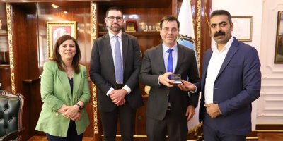 Dîplomatên Amerîkayî Şaredariya Amedê ziyaret kir