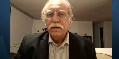 Endamê MSDyê: Rêveberiya Xweser dê hinek saziyan radestî Hikûmeta Sûriyeyê bike"